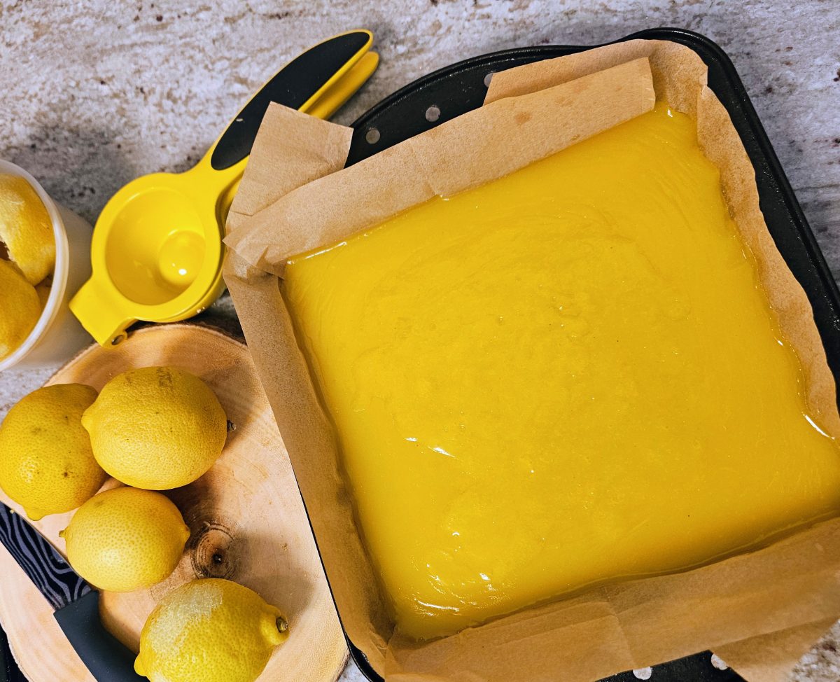 Brown Butter Lemon Bars — Close-Up